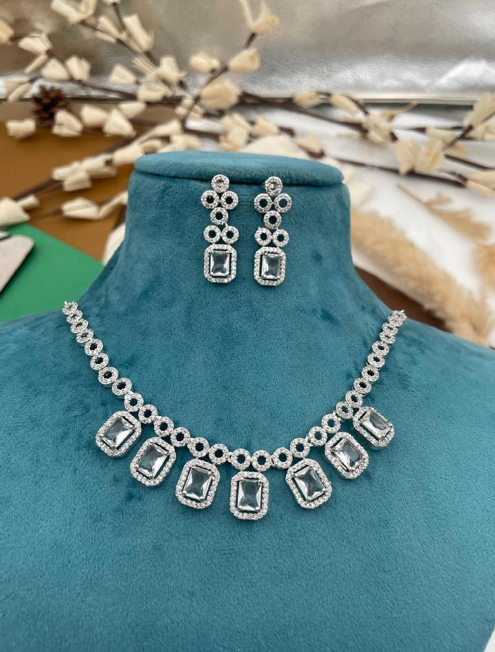 A.D NECKLESS SET