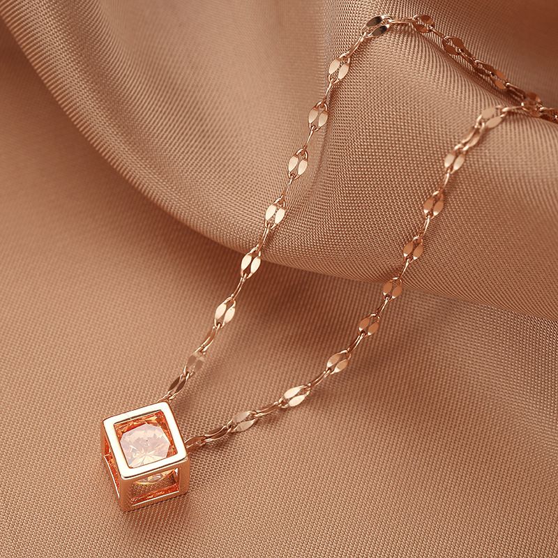 HOLLOW SQUARE SHAPE ROSE GOLD CHAIN PENDAL FOR WOMEN AND GIRLS
