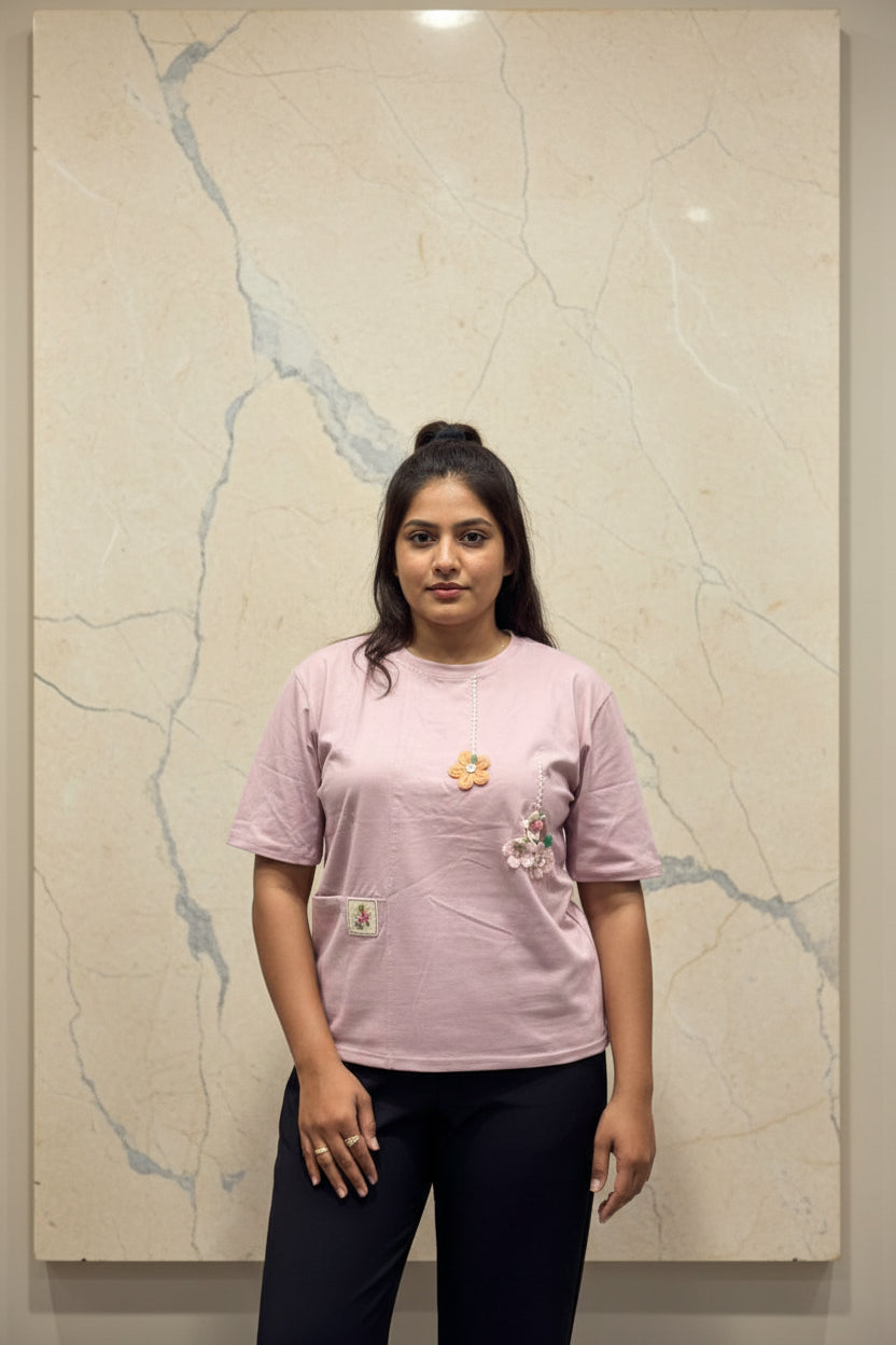 SUMMERS IMPORTANT EMBROIDERY T-SHIRT