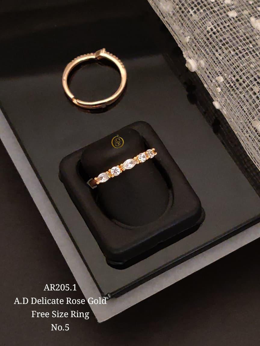 FENCY RING