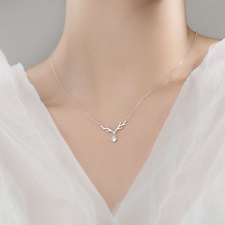 DEER ANTLER SHAPED SILVER PENDAL